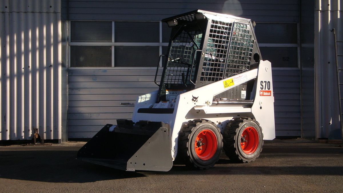 Мини-погрузчик Bobcat S70