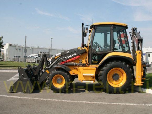 Экскаватор-погрузчик Volvo BL61